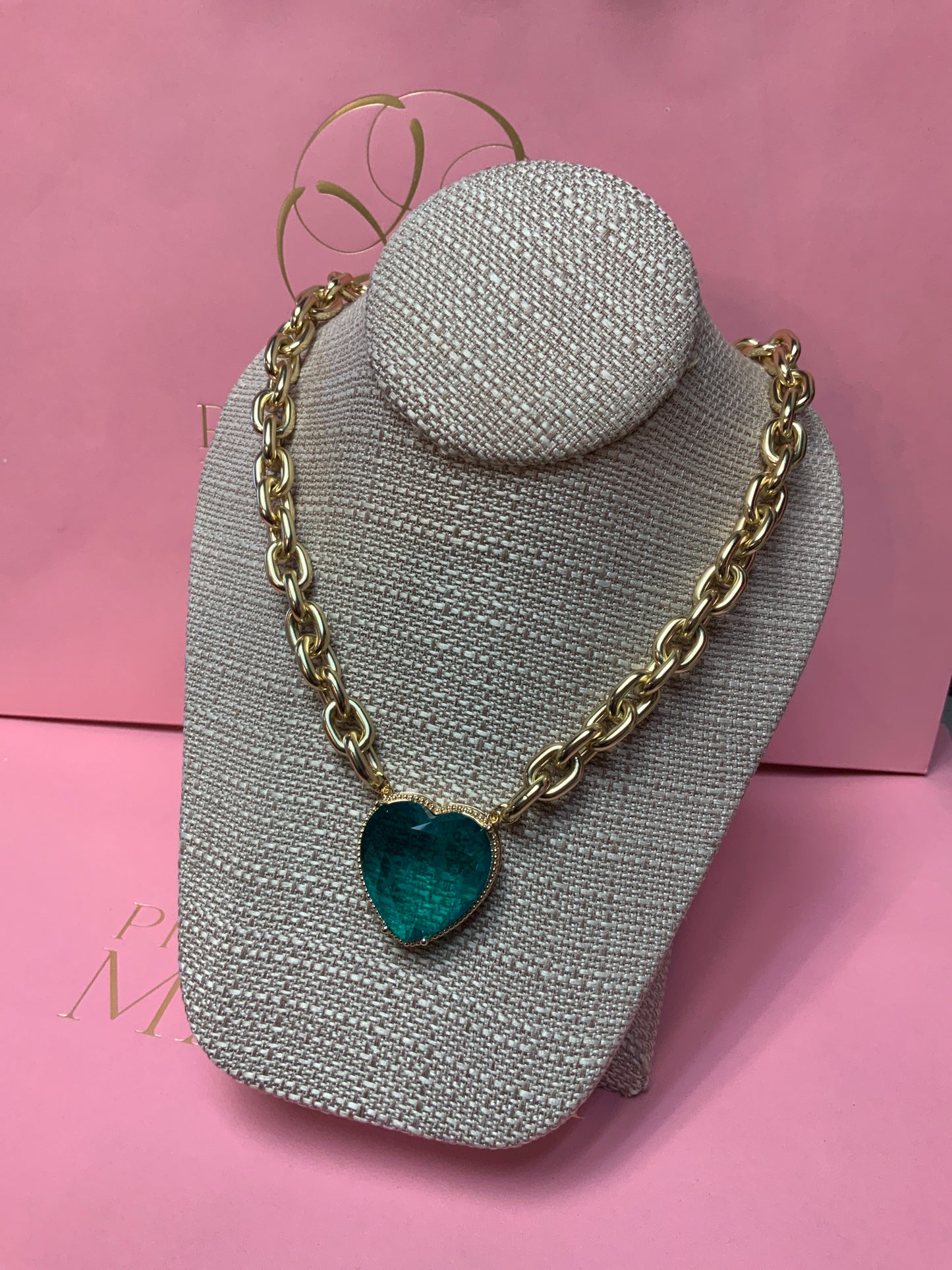 Kourtney Heart Magnetic Necklace