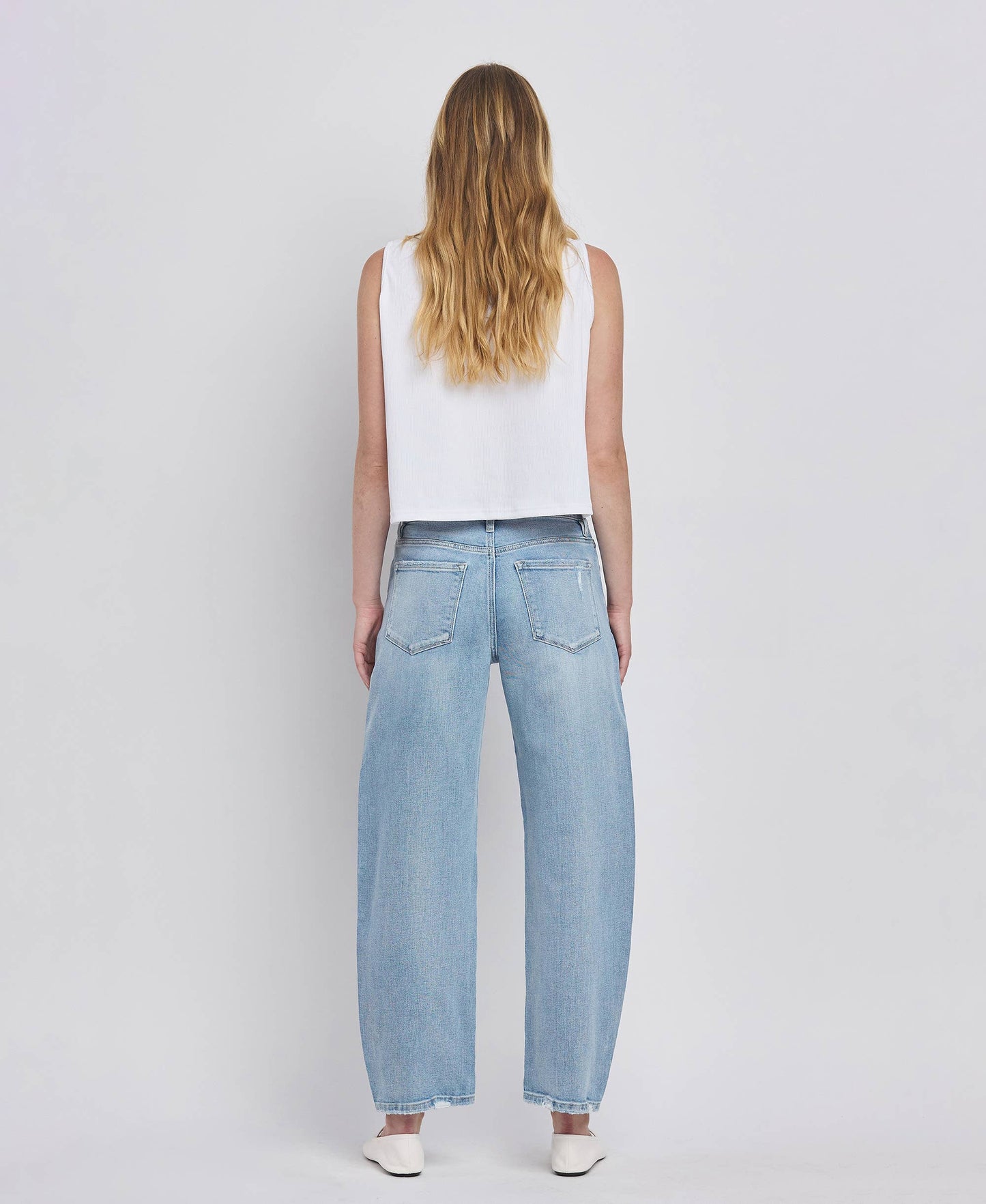 HIGH RISE BARREL LEG JEANS LV1407