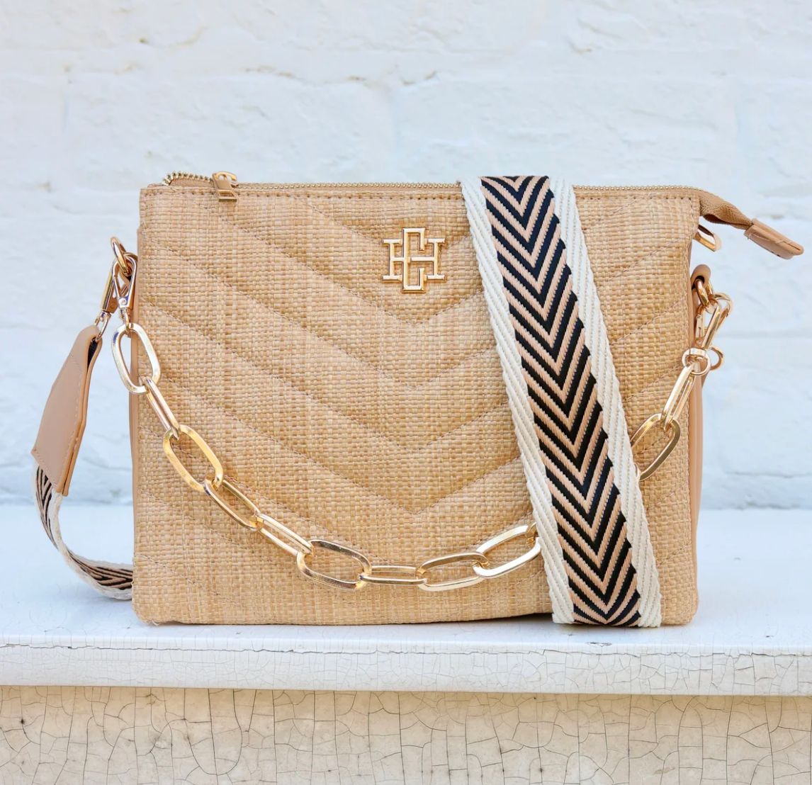 Ariana Crossbody Natural V Quilted