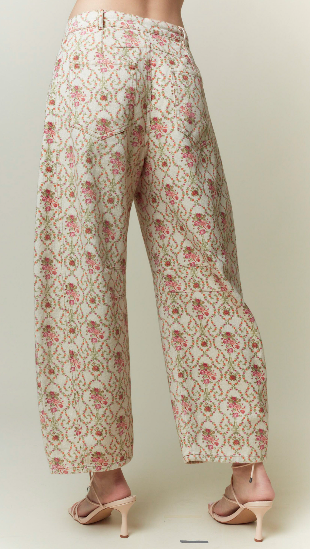 Jacq Floral Printed Barrel Jeans