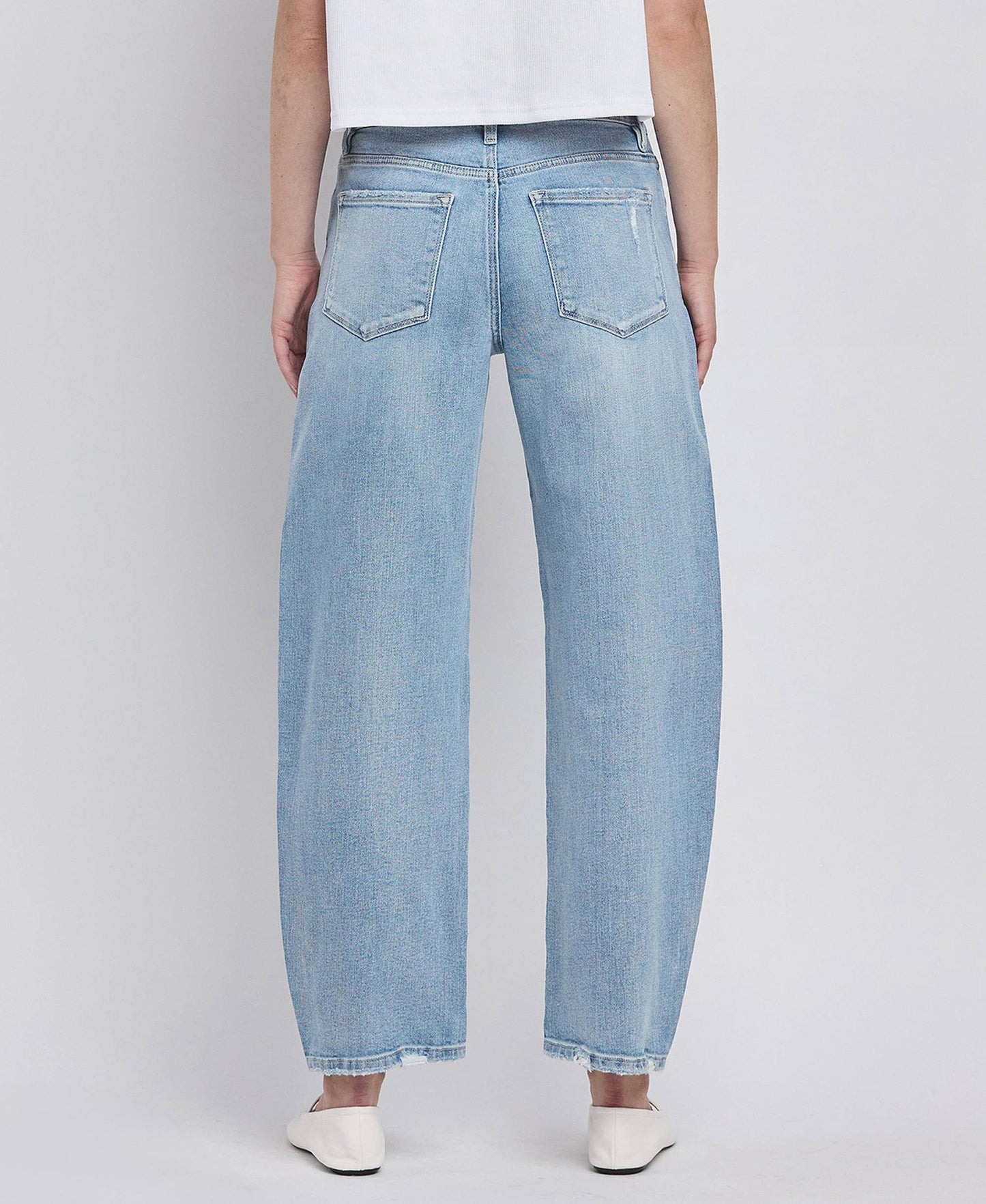 HIGH RISE BARREL LEG JEANS LV1407