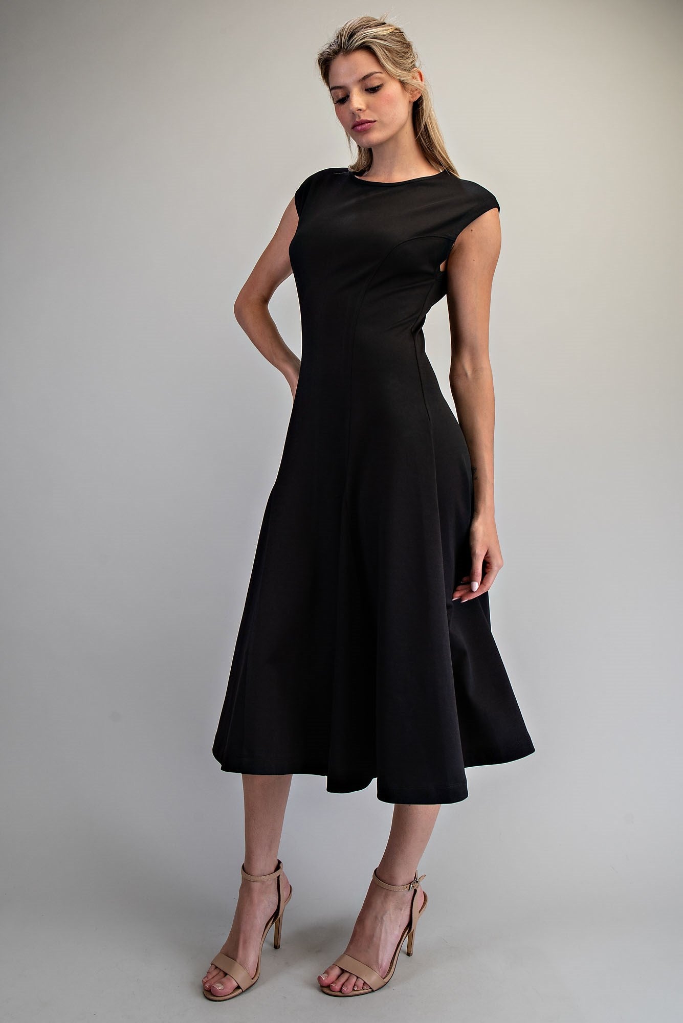 Solid Slim Fit Midi Dress