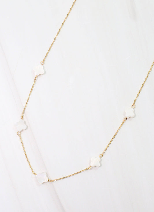 Pryce Clvoer Necklace Mother of Pearl