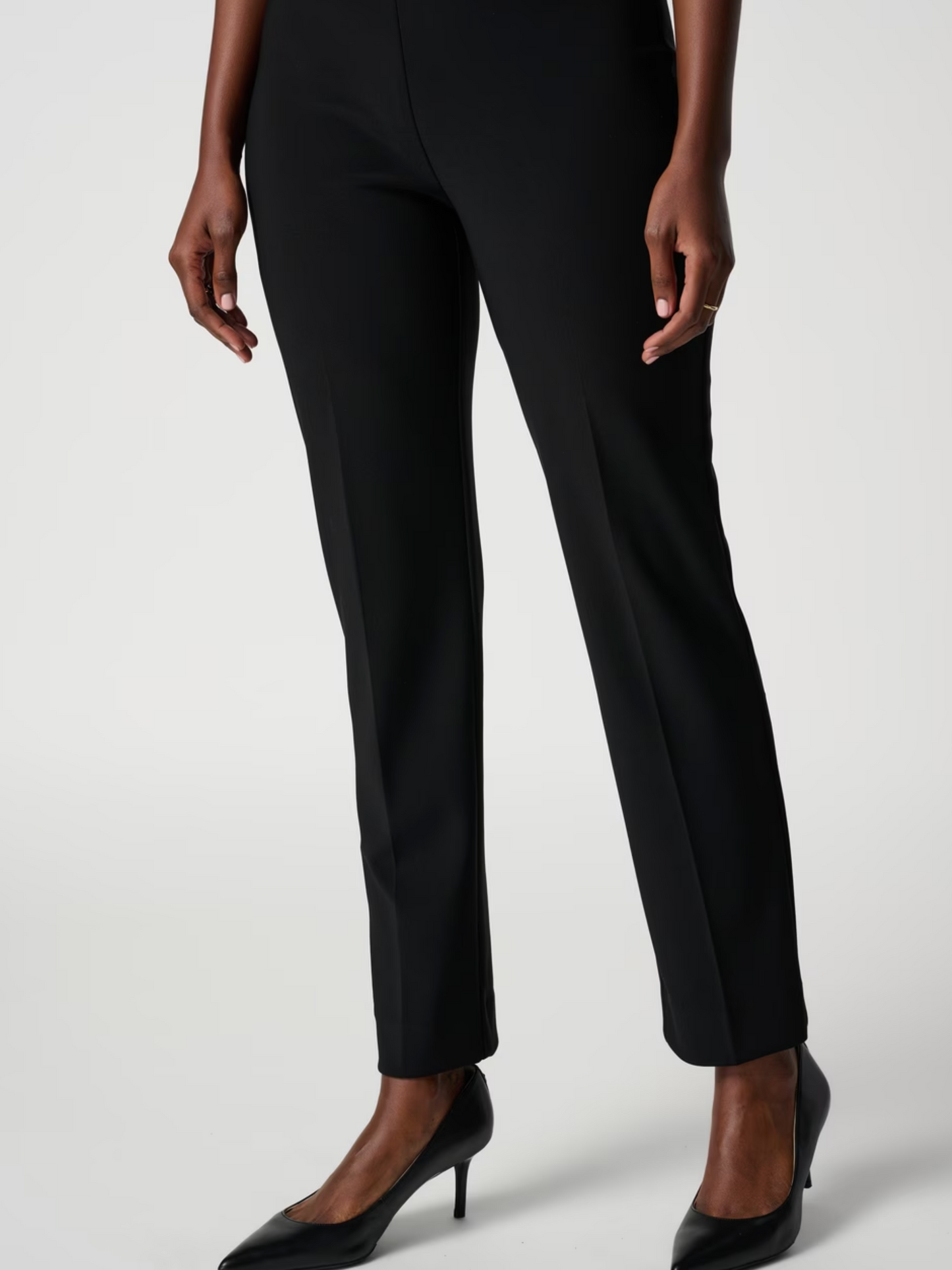Slim Mid-rise Trousers Style 143105