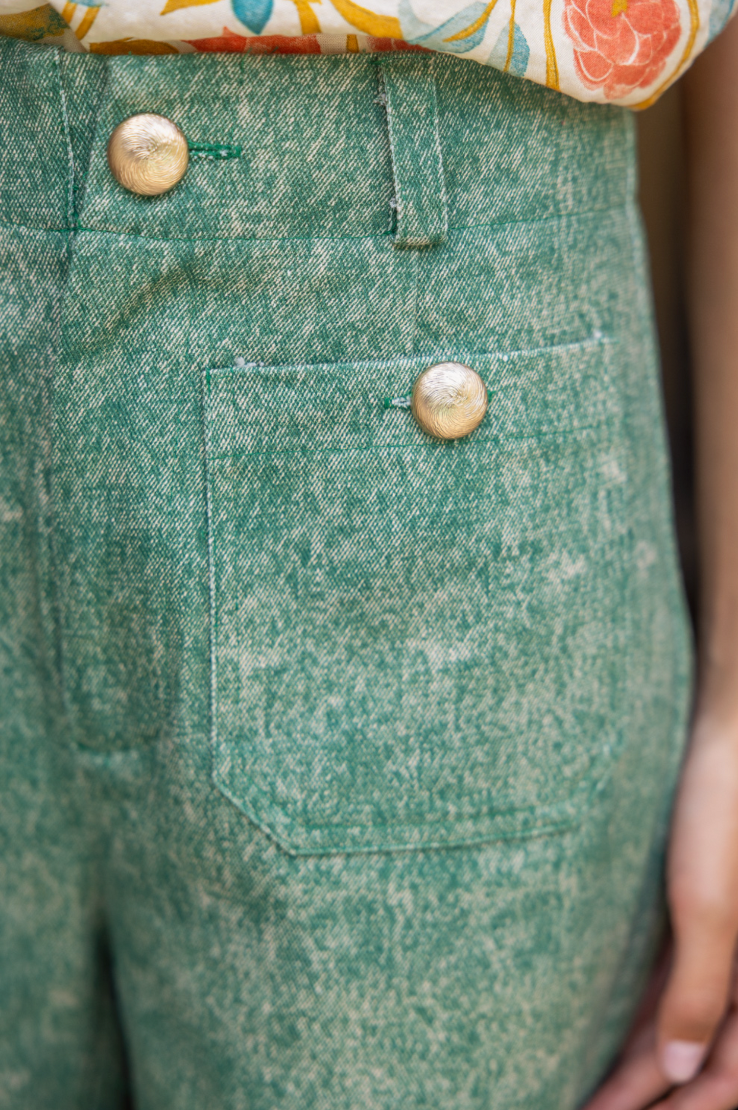 Gold Button Double Pocket Straight Legs Pants