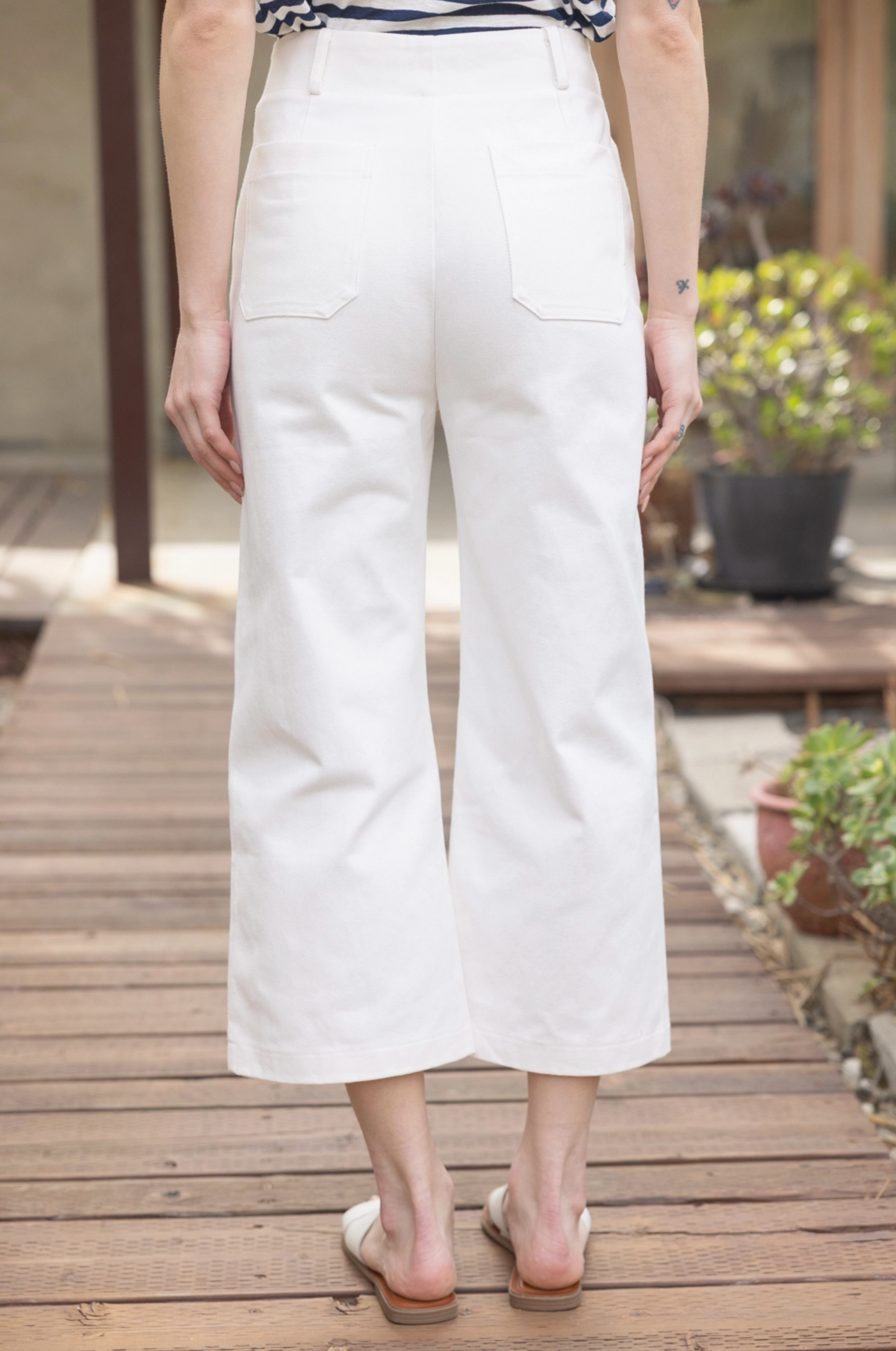 Gold Button Double Pocket Straight Legs Pants