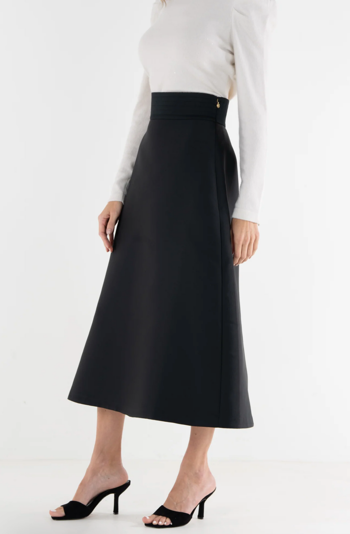 Sable Skirt | Black Tie