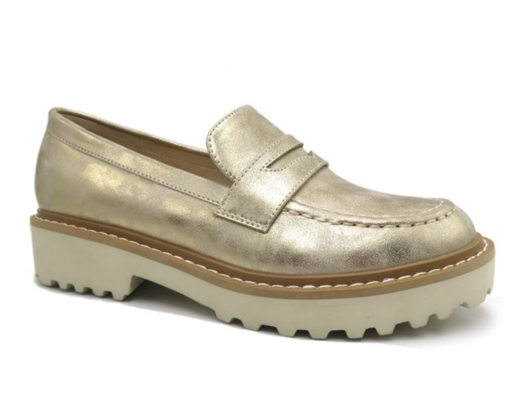 Champagne Mora Loafers