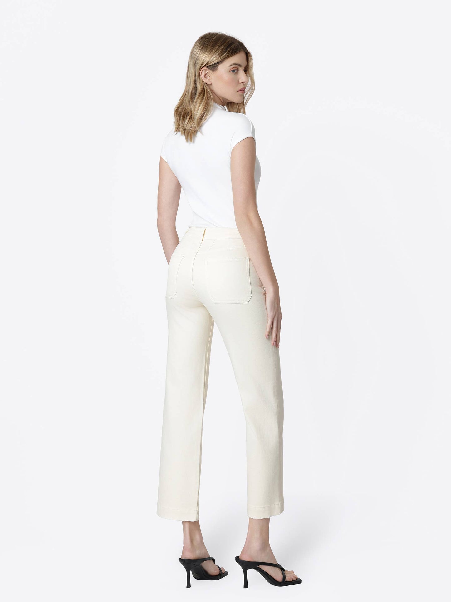 HIGH RISE PATCH POCKET NATURAL SLIM WIDE JEANS T7368NTR